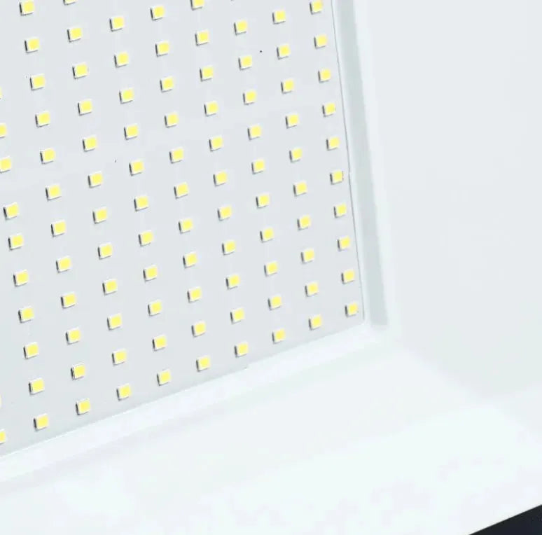 Projecteur LED 300W, 6500K, Luminaire Exterieur Pour Patio, Terrasse, Jardin, Garage, Usine - SQES