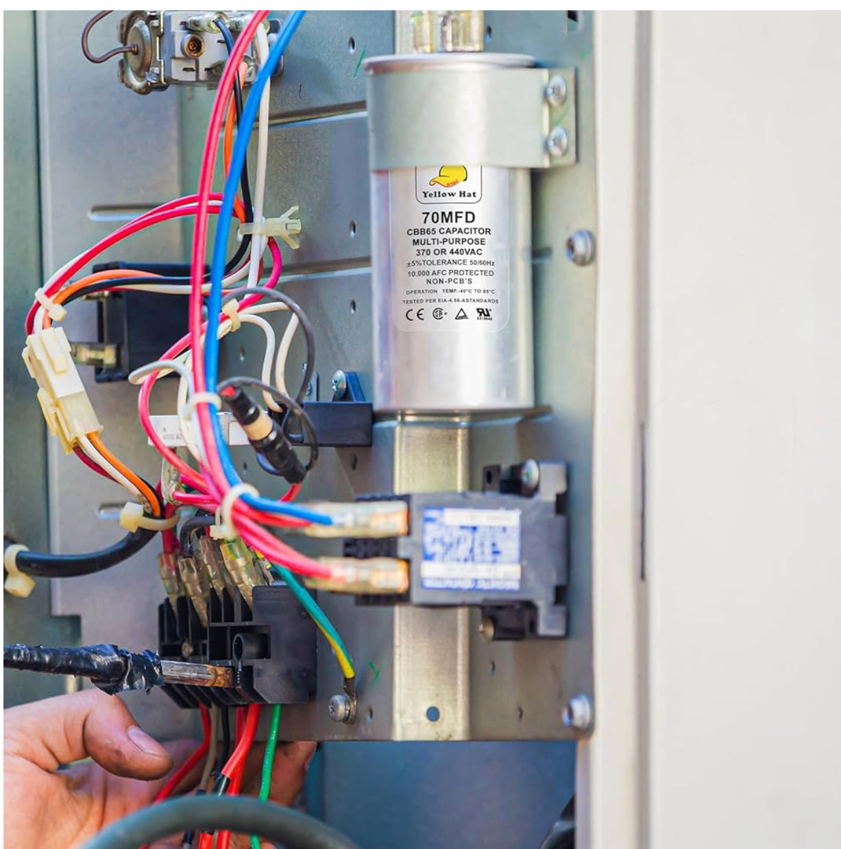 Condensateur Climatiseur - Capacité - 55 µF – 3 Bornes