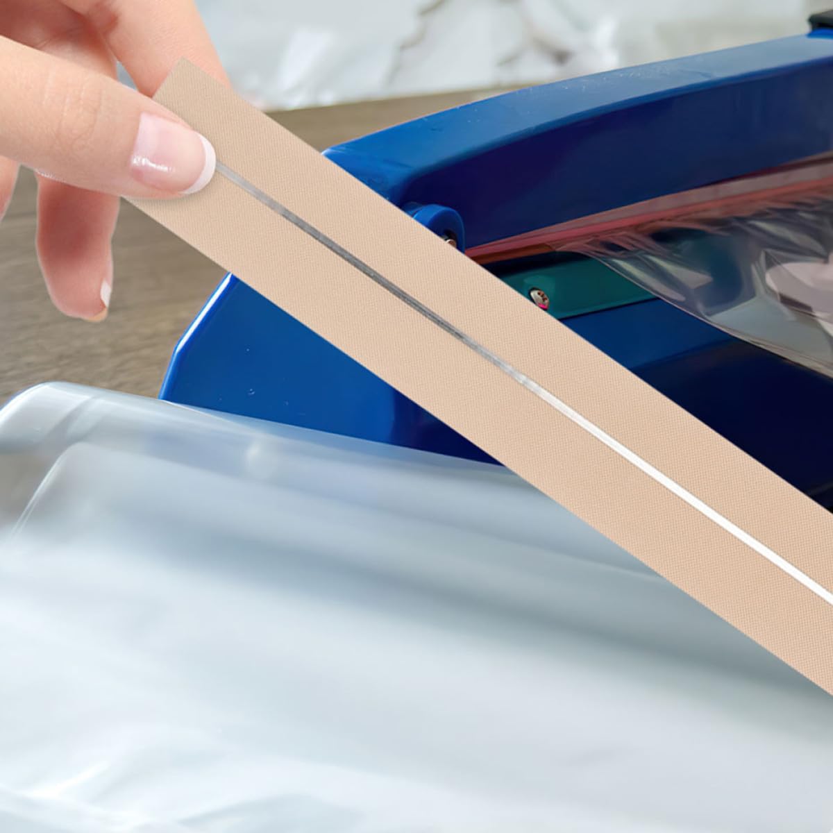 Installation du fil plat chauffant Nichrome sur machine à sceller PFS – remplacement simple et rapide – SQES Ariana Menzah 8 Tunisie