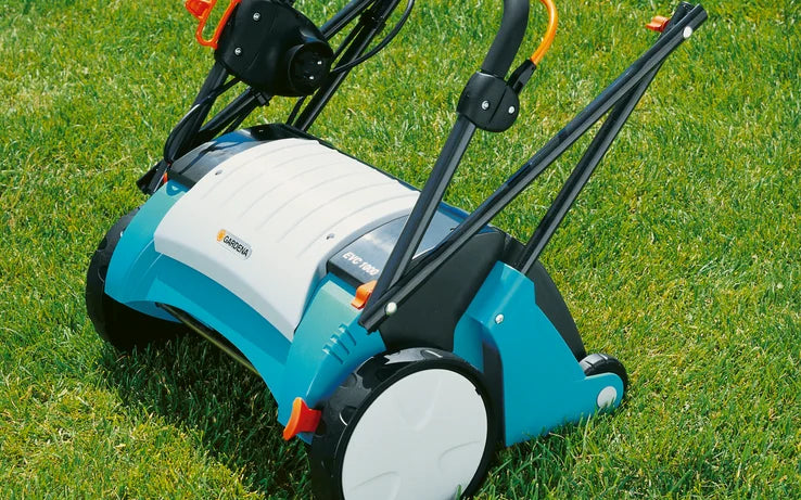 SCARIFICATEUR - Aérateur de pelouse  EVC 1000 - 1000W - Largeur 30cm - Capacité 600m²