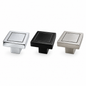 Bouton carré de meuble 12175 disponible en finitions SN, Noir et Chrome pour cuisine, dressing et ameublement.