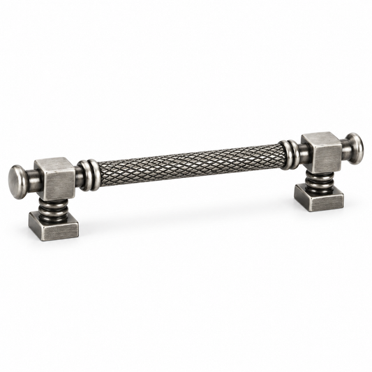 Poignée de meuble 28200 finition Gris Antique disponible en 192 mm et 224 mm chez SQES Tunisie.
